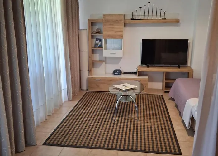Sv With Sea View Apartman *